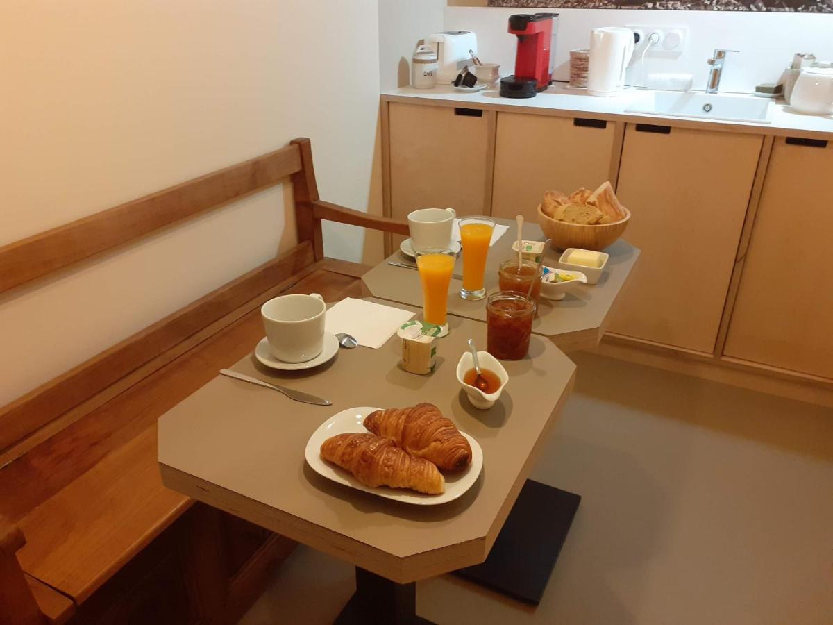 Une Chambre A L'Economat 波尔多 外观 照片